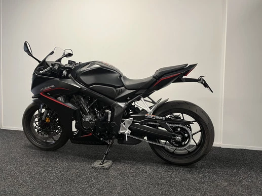 Honda CBR 650 - Afbeelding 14 van 22
