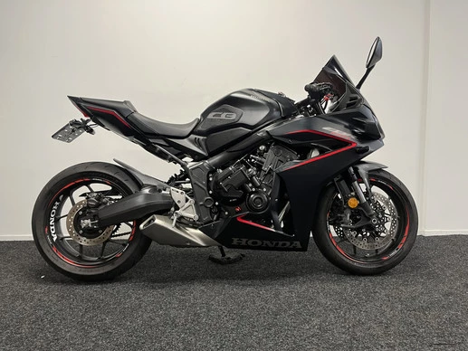 Honda CBR 650 - Afbeelding 1 van 22