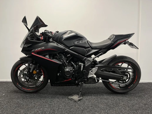 Honda CBR 650 - Afbeelding 13 van 22