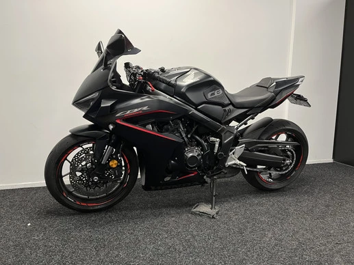 Honda CBR 650 - Afbeelding 15 van 22