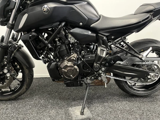 Yamaha MT 07 - Afbeelding 17 van 22