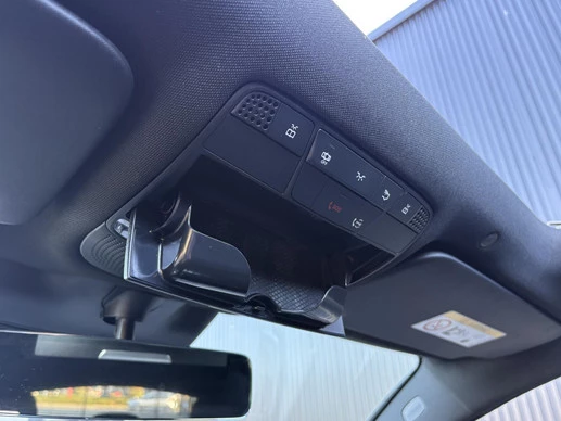 Mercedes-Benz EQC - Afbeelding 18 van 30