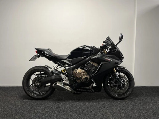 Honda CBR 650 - Afbeelding 1 van 23