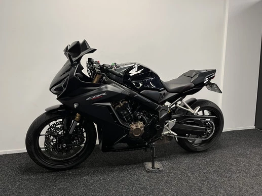 Honda CBR 650 - Afbeelding 15 van 23
