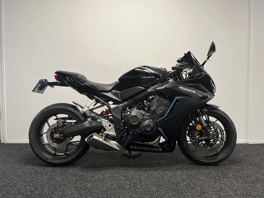 Honda CBR 650 - Afbeelding 1 van 22