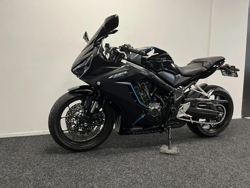 Honda CBR 650 - Afbeelding 15 van 22