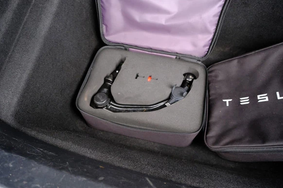 Tesla Model 3 - Afbeelding 12 van 30