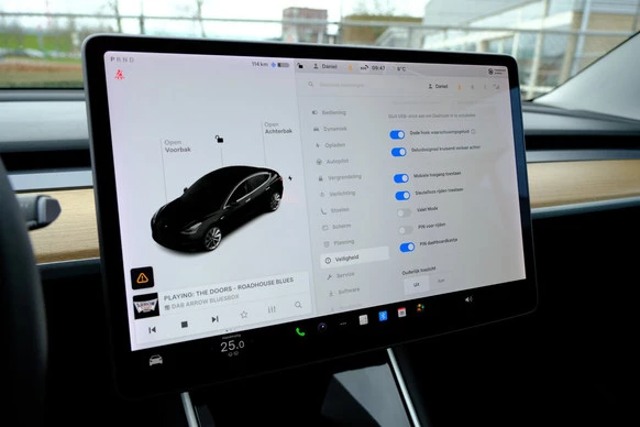 Tesla Model 3 - Afbeelding 17 van 30