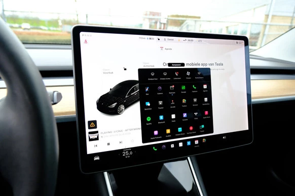 Tesla Model 3 - Afbeelding 23 van 30