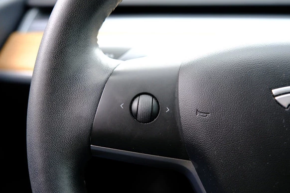 Tesla Model 3 - Afbeelding 30 van 30