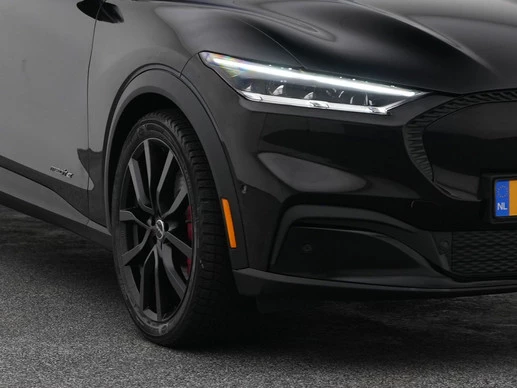 Ford Mustang Mach-E - Afbeelding 18 van 30