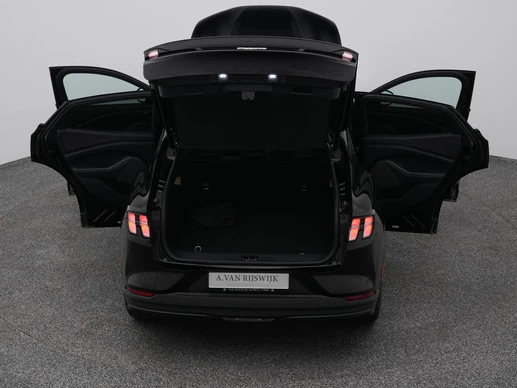 Ford Mustang Mach-E - Afbeelding 30 van 30