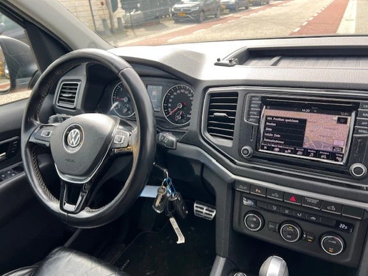 Volkswagen Amarok - Afbeelding 9 van 19