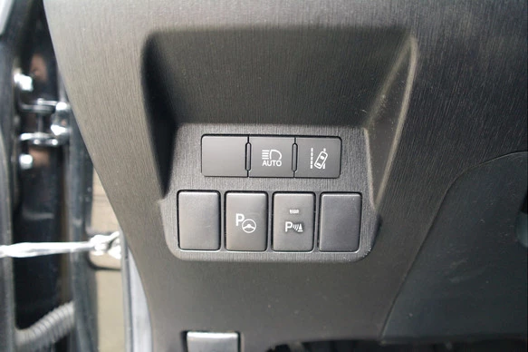 Toyota Prius - Afbeelding 12 van 30