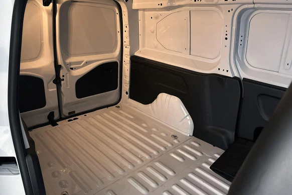 Peugeot e-Partner - Afbeelding 12 van 30