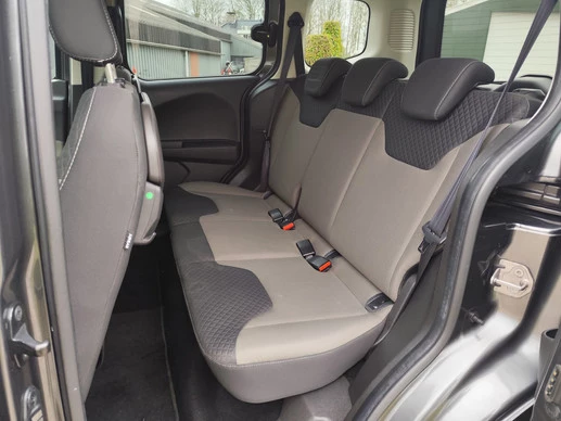 Ford Tourneo Courier - Afbeelding 28 van 30