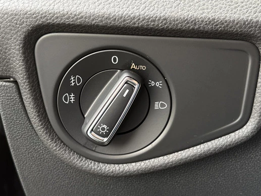 Volkswagen Touran - Afbeelding 4 van 30