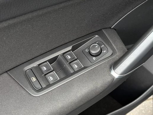 Volkswagen Touran - Afbeelding 9 van 30