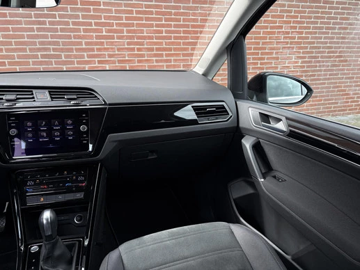 Volkswagen Touran - Afbeelding 27 van 30