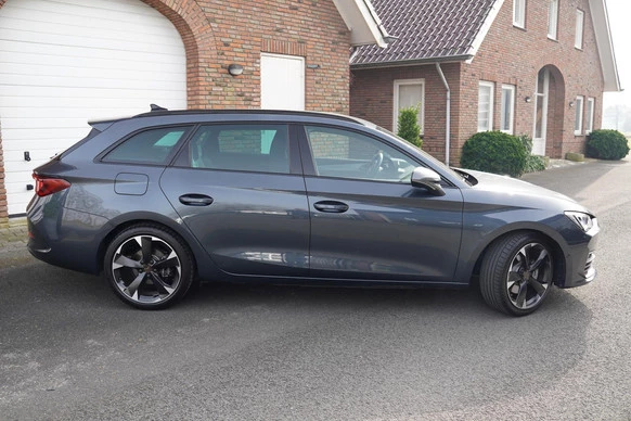 CUPRA Leon Sportstourer - Afbeelding 2 van 26