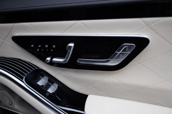 Mercedes-Benz S-Klasse - Afbeelding 12 van 30