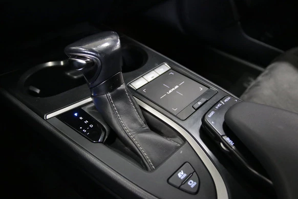 Lexus UX - Afbeelding 24 van 30