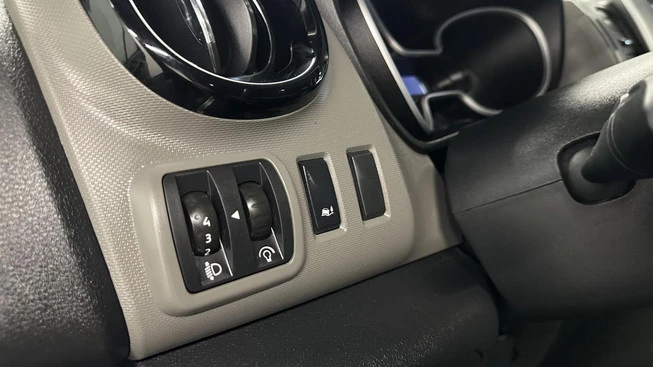 Renault Trafic - Afbeelding 27 van 30