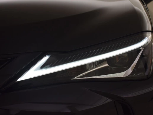 Lexus UX - Afbeelding 8 van 20
