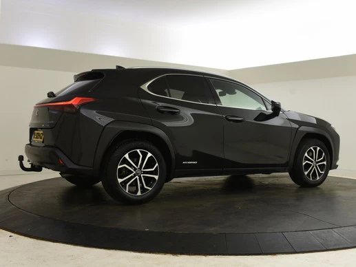 Lexus UX - Afbeelding 2 van 20