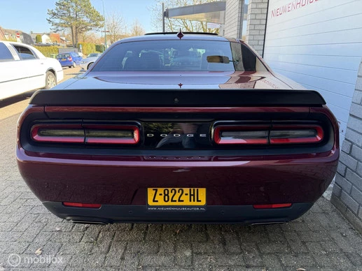 Dodge Challenger - Afbeelding 5 van 25