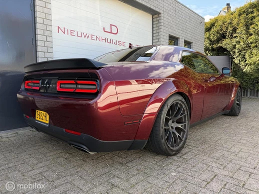 Dodge Challenger - Afbeelding 17 van 25