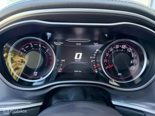 Dodge Challenger - Afbeelding 20 van 25