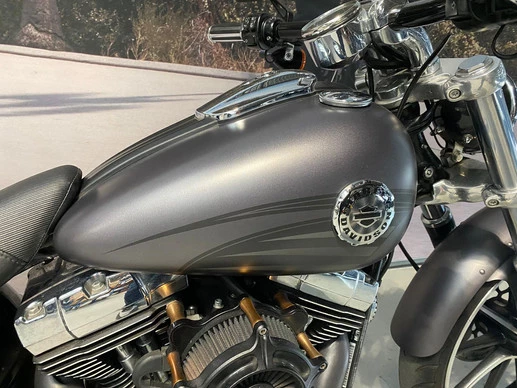 Harley-Davidson Breakout - Afbeelding 8 van 11