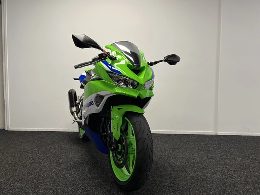 Kawasaki Ninja ZX - Afbeelding 13 van 23