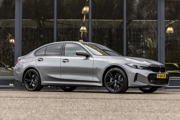 BMW 3 Serie - Afbeelding 1 van 30