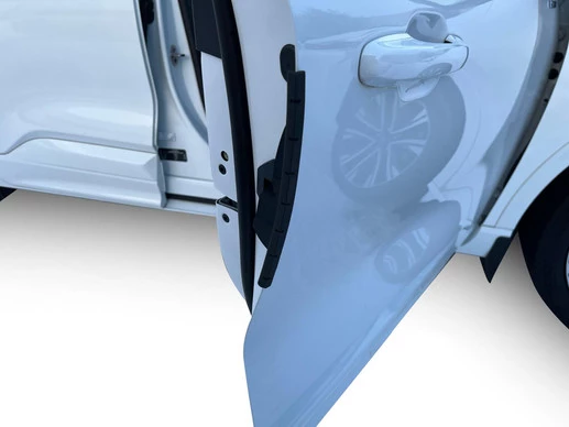 Ford Kuga - Afbeelding 25 van 30