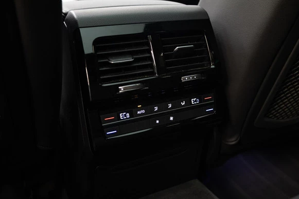 Volkswagen Touareg - Afbeelding 10 van 30