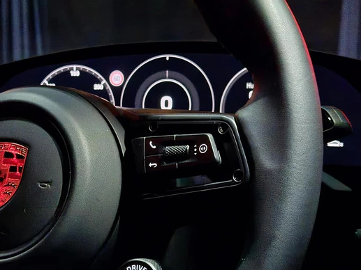 Porsche Taycan - Afbeelding 11 van 30