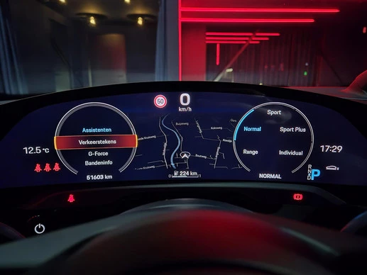 Porsche Taycan - Afbeelding 12 van 30