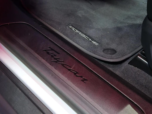 Porsche Taycan - Afbeelding 23 van 30