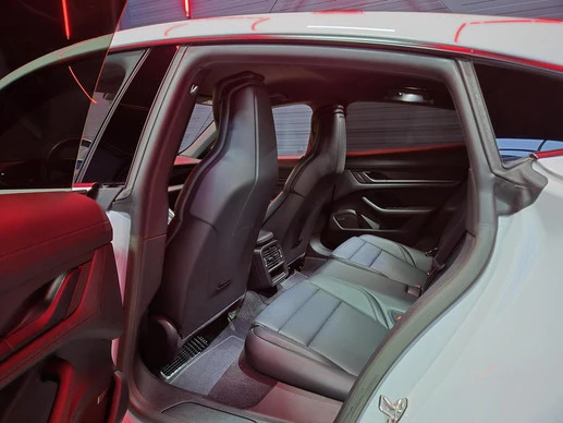 Porsche Taycan - Afbeelding 27 van 30