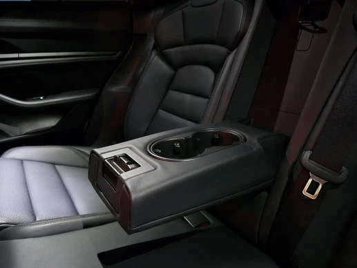 Porsche Taycan - Afbeelding 30 van 30