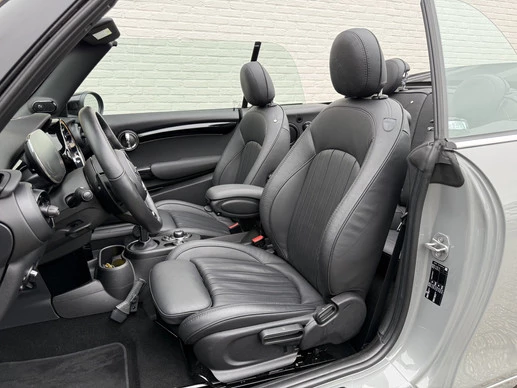 MINI Cooper Cabrio - Afbeelding 24 van 30