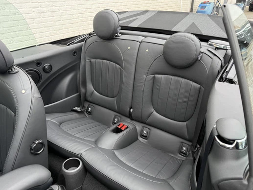 MINI Cooper Cabrio - Afbeelding 25 van 30