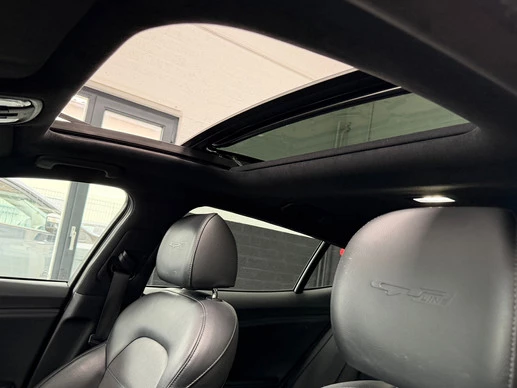 Kia Stinger - Afbeelding 28 van 30