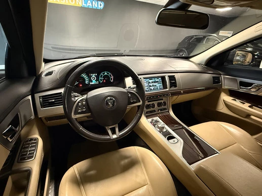 Jaguar XF - Afbeelding 9 van 30