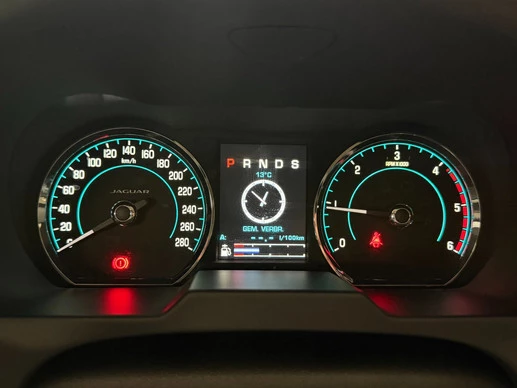 Jaguar XF - Afbeelding 17 van 30