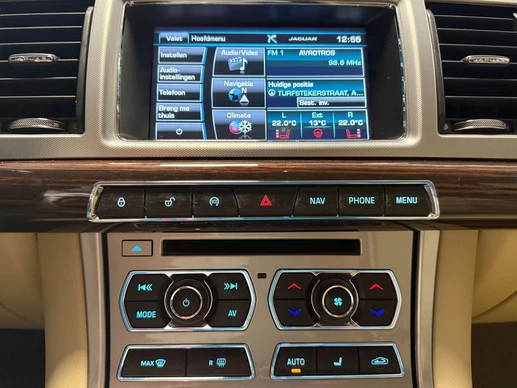 Jaguar XF - Afbeelding 21 van 30