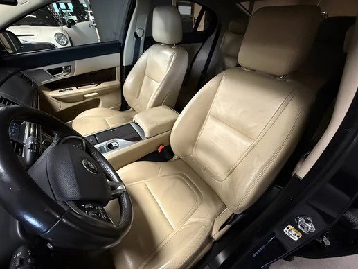 Jaguar XF - Afbeelding 27 van 30