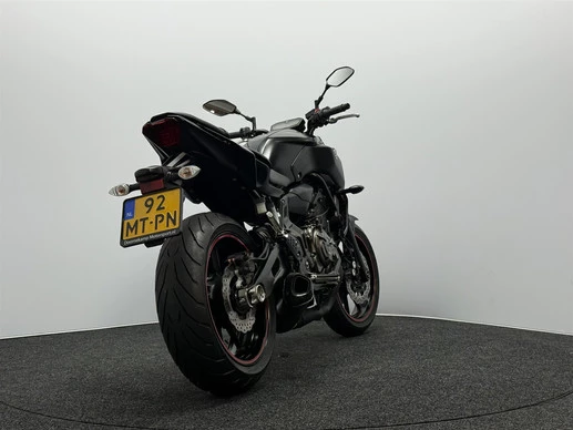 Yamaha MT 07 - Afbeelding 14 van 18